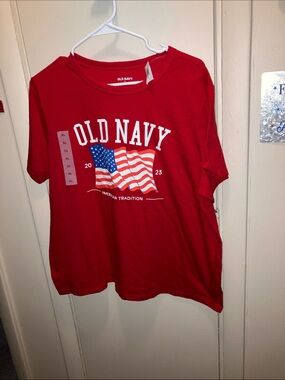 Old Navy Red Tee with American Flag Graphic Size XL New